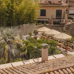 Hotel Palau Fugit